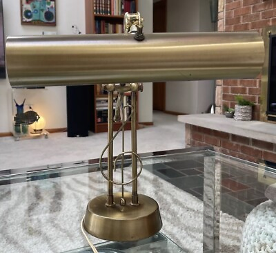 #ad VTG API Brushed Brass Bankers Piano Clef Note Desk Table Accent Lamp GREAT $49.99