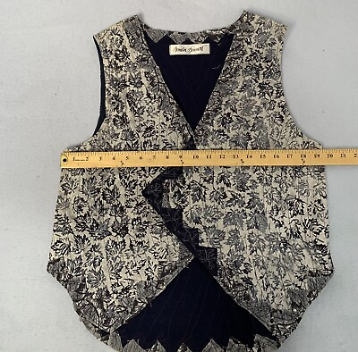 #ad Vtg Quilted Vest M L Cottagecore Patchwork Stitching Handcrafted Gray Batik Boho $19.95