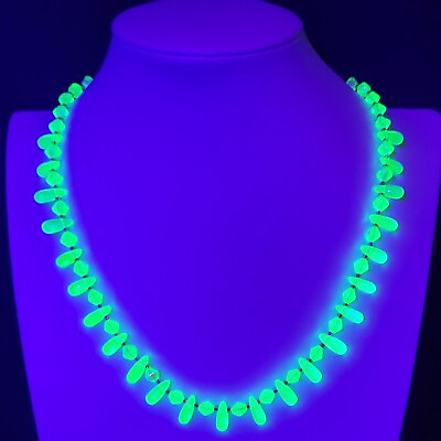#ad Uranium Necklace Uranum Green Czech Glass Vintage Jewelry Art Deco $52.50
