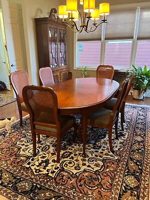 #ad henredon folio Four antique dining set with six chairs fully restored $750.00
