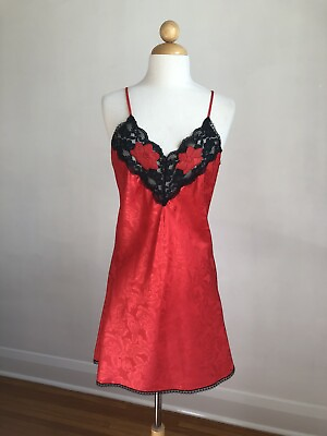 #ad Gorgeous VTG POLLINAISE Red Silky Satin Black Lace Chemise Lingerie SZ M $28.00