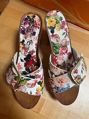 #ad womens shoes size 8. Open toed floral and wood design $24.00