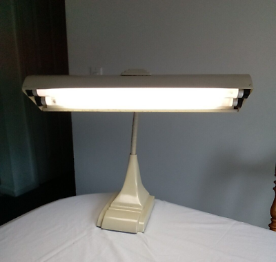 #ad Vintage Art Specialty Of Chicago MSM Deco Fluorescent 2 Bulb Desk Lamp $39.95