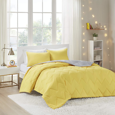 #ad Intelligent Design Trixie All Season Reversible Down Alternative Comforter Mini $68.41