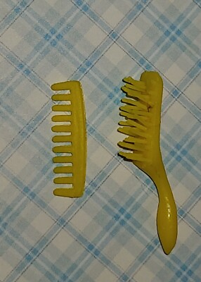 #ad Vintage Liddle Kiddles Doll Yellow Hair Brush amp; Comb Set $15.00