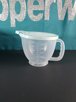 #ad Tupperware Mix N Store 4 Cup 1Qt Measuring Bowl with Vintage Blue Snap Pour Lid $27.95