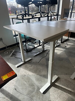 #ad 4#x27; x 2#x27; Electric Height Adjustable Table in White Laminate Finish New $288.00