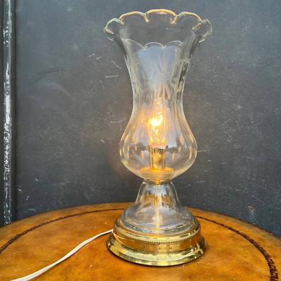 #ad Vintage brass and etched flutter glass shade table lamp $60.00