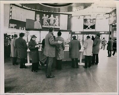 #ad Vintage Men Check Menus At Exhibition Building Food Court Event 8X10 Press Photo $24.99