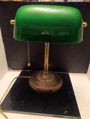 #ad Vintage Bankers Desk Lamp GREEN Glass Shade Pull Chain. Beautiful $79.99