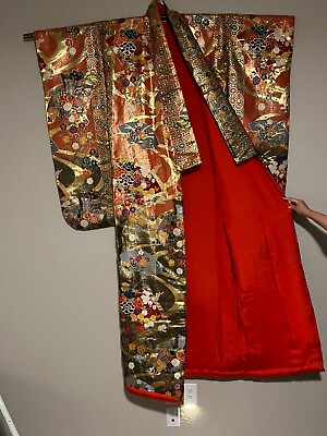 #ad Silk Embroidered Traditional Japanese Kimono $400.00