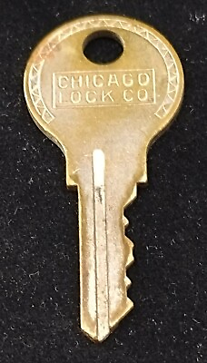 #ad Vintage Key Chicago Lock Co 13P Illinois Appx 1.5” Cabinet Padlock Desk Case Box $8.99