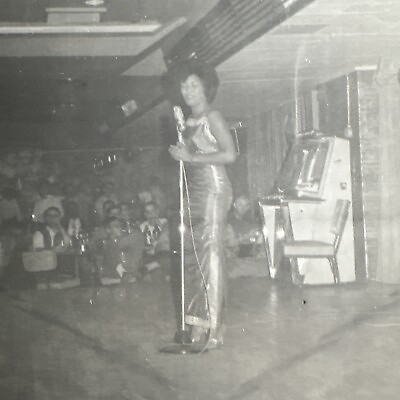 #ad VINTAGE PHOTO 1950s African American Lounge Singer At Airmen’s Club SNAPSHOT $13.00