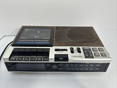 #ad Vintage General Electric GE FM AM Clock Radio cassette Recorder Model 7 4956B $29.99