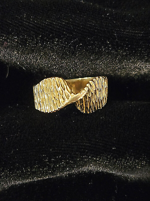 #ad 14k Gold Women#x27;s Twist Ring Size 8 Great for Mother#x27;s Day Giving $300.00