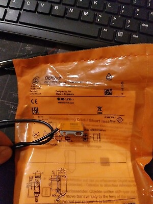 #ad IFM O8H222 Diffuse reflection sensor with background suppression $100.00