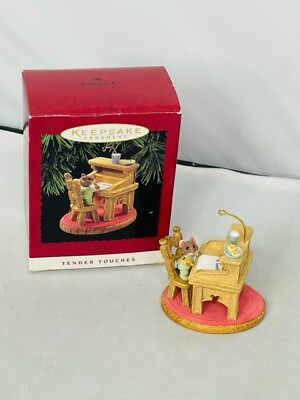 #ad Hallmark 1995 Wish List Tender Touches Mouse Desk Christmas Ornament $8.95
