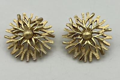 #ad Trifari Gold Tone Flower Shaped Clip On Earrings $12.99