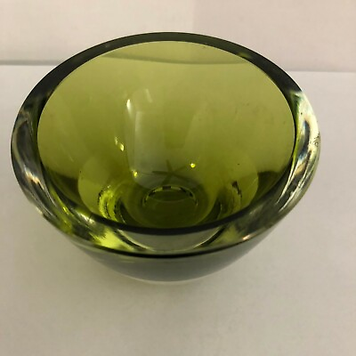 #ad Vintage Avocado Green Art Glass 2 1 2quot; Tall and 3 5 8quot; Diameter $9.99