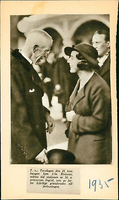 #ad King Gustaf V is welcomed home by Princess Ingrid Vintage Photograph 2918085 $19.90