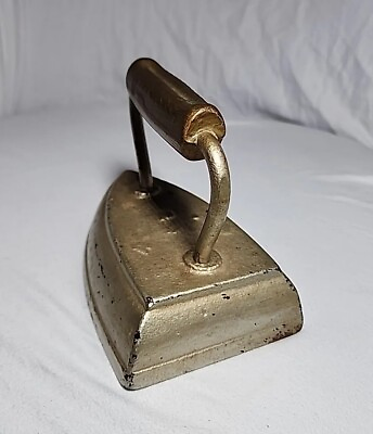 #ad Antique Cast Iron ACW AC Williams 1880s Sad Flat Iron #6 Door Stopper Decor $29.99