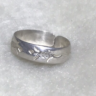 #ad vintage 925 sterling silver toe Ring $17.99