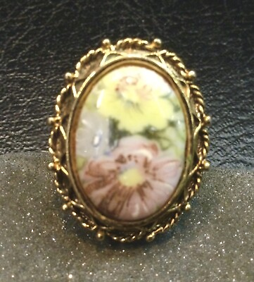 #ad Vintage Luzier Solid Fragrance Ring Floral Cameo Hinged Lid 70s Adjustable Size $78.00