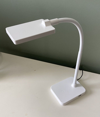 #ad MaxLite Slim LED Desk Lamp White USB 2.0 Port Touch On Off Adjustable Neck New $18.50