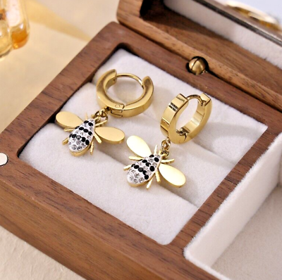 #ad 1.1quot; Small Hoop Bee Earrings Fashion Stud Girls Children Jewelry Wholesale Gift $9.99