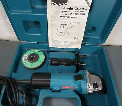#ad Makita 9553NB Corded 4quot; Angle Grinder in Case with Extra Wheels Excellent $70.00