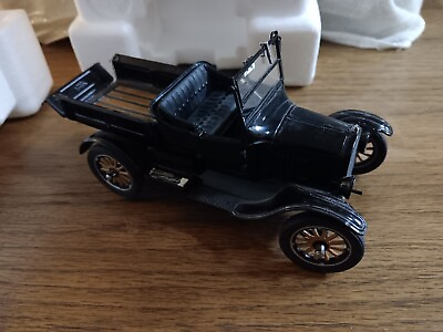 #ad Danbury Mint 1925 Ford Model T Runabout 1:24 Diecast in Original Packaging $75.00