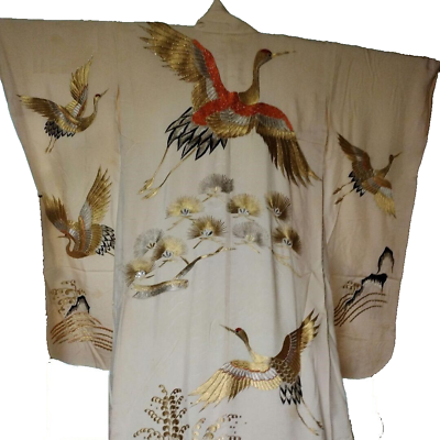 #ad Vintage Japanese Kimono Uchikake Gorgeous wedding fliying Gold Cranes u76 $150.00
