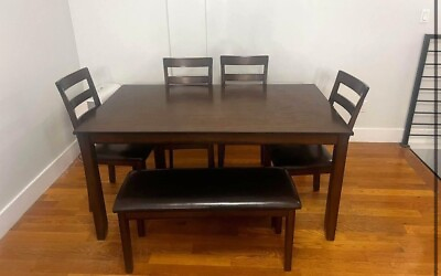 #ad Beautiful dining table $350.00